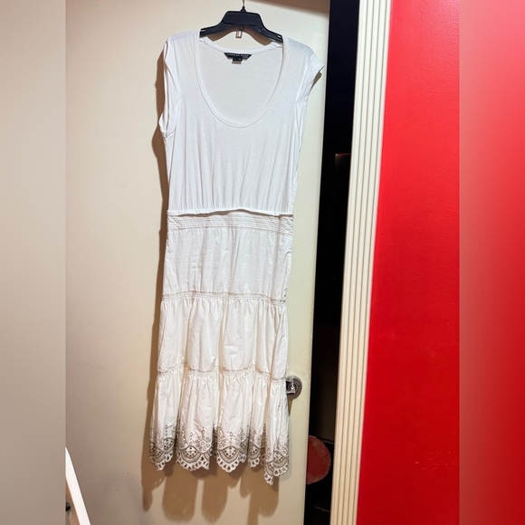 Veronica Beard White Maxi Dress with Lace Hem. Size Mefium - Picture 2 of 5